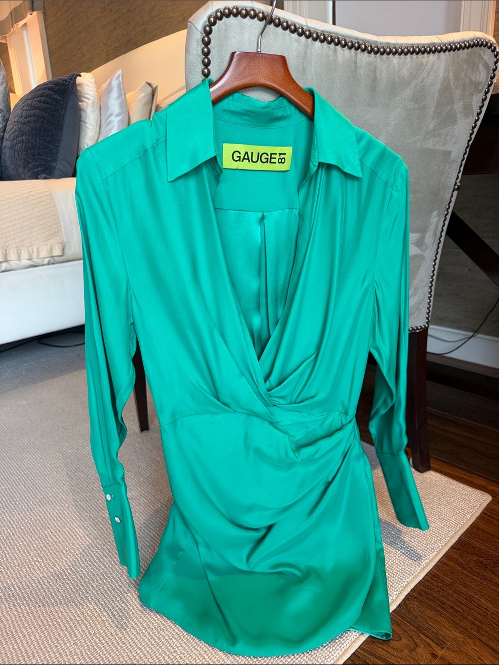 Gauge81 Vibrant Emerald Green Draped Long-Sleeve Silk Mini Dress - Picture 3 of 6
